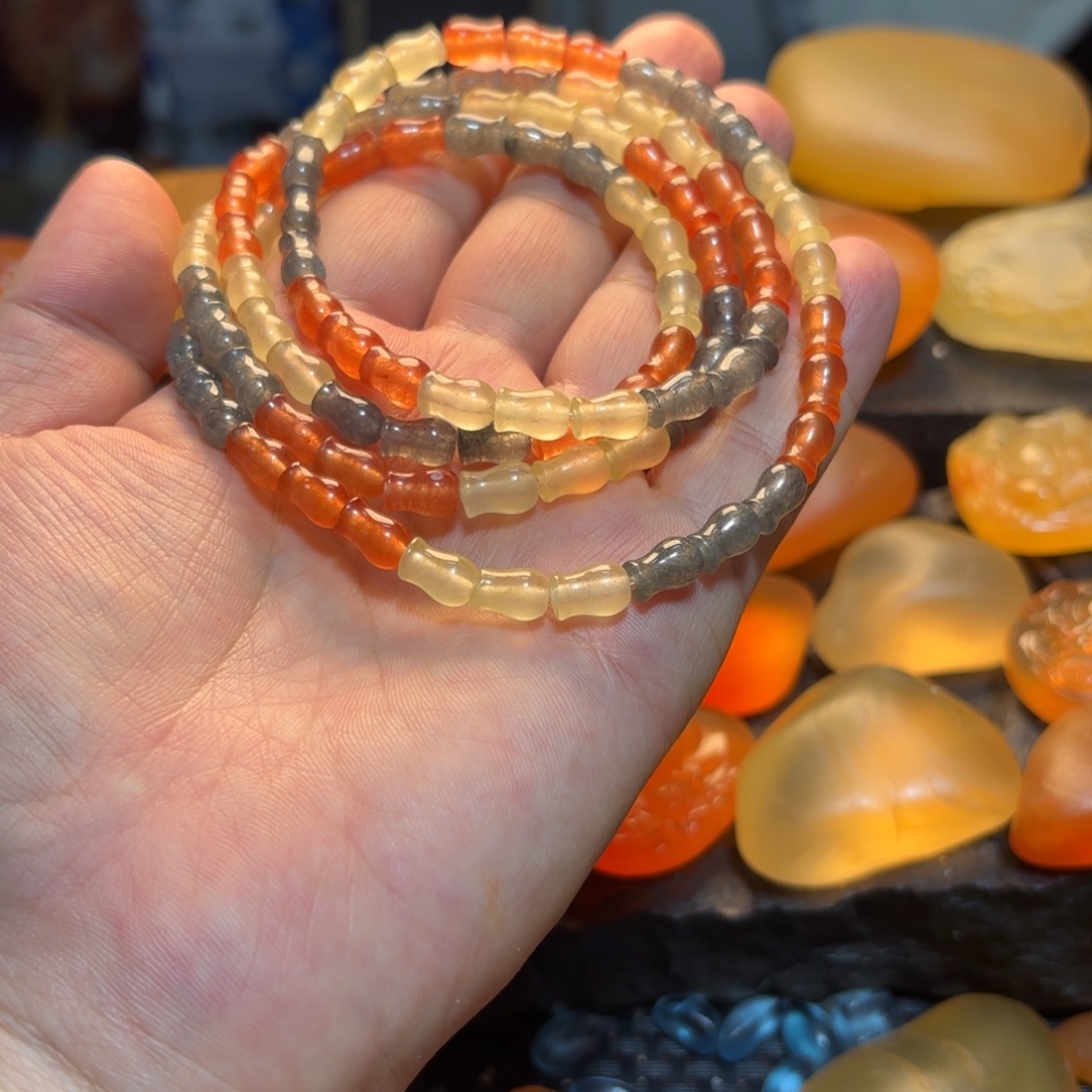 芨***草石英岩玉未镶嵌手串