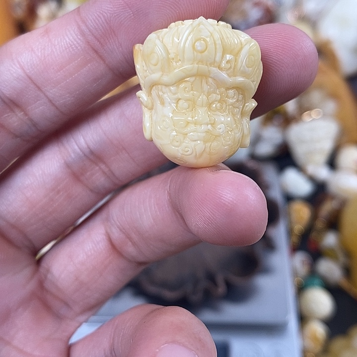 琥珀未镶嵌珠宝奇石我