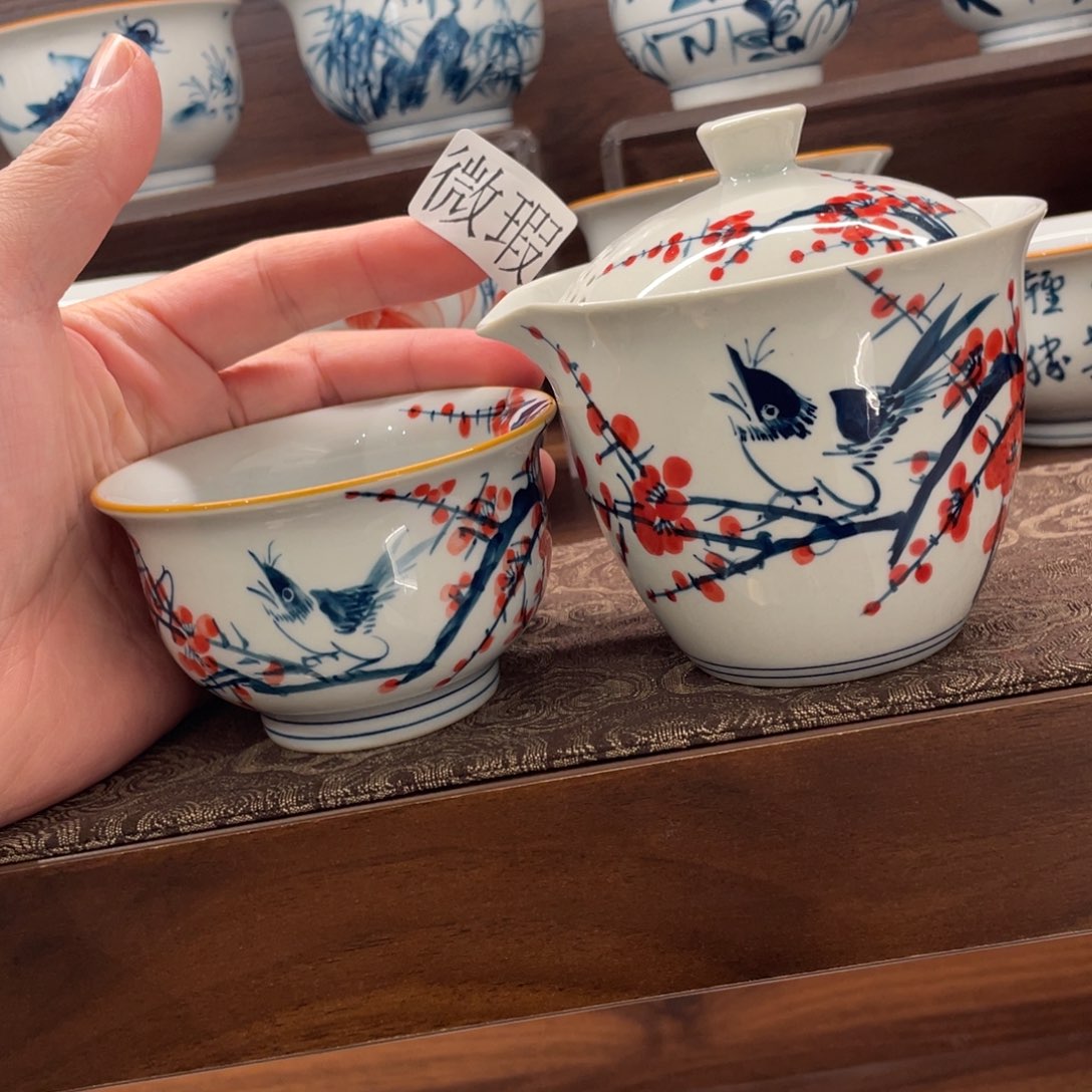 釉下手绘茶具微瑕