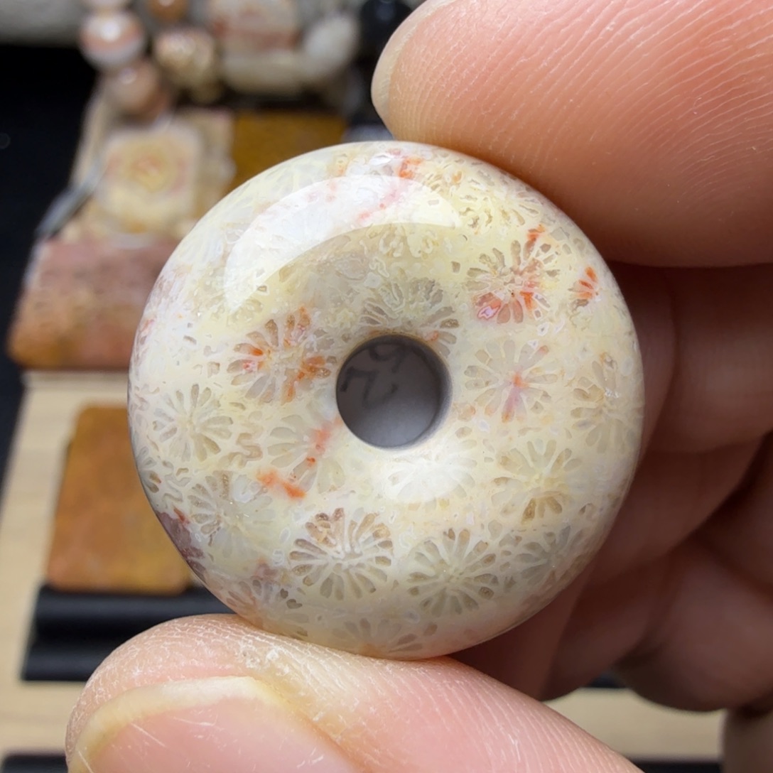 硅化玉未镶嵌纯天然色有机玉石保真色