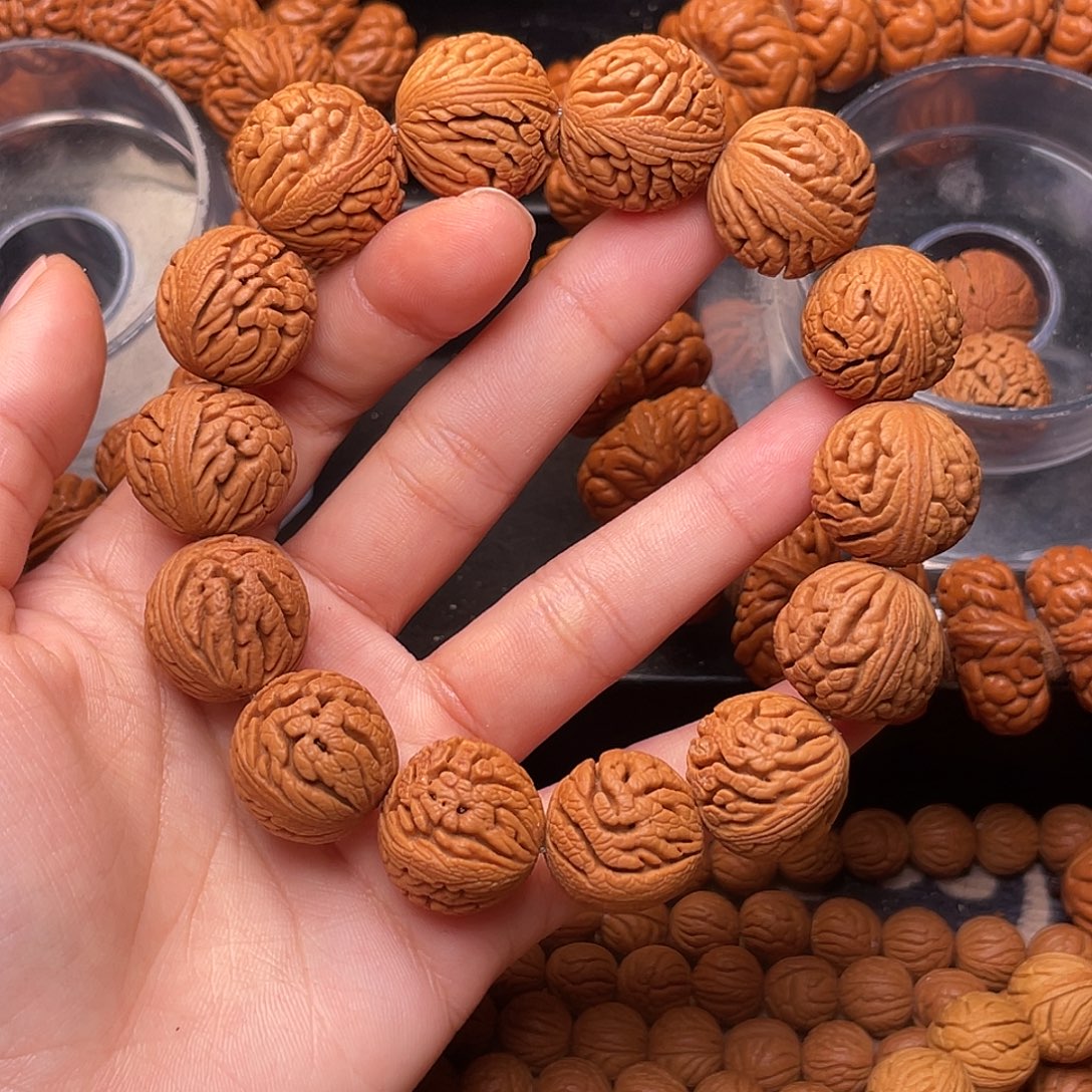 手串桃核绣球手串2.0，2