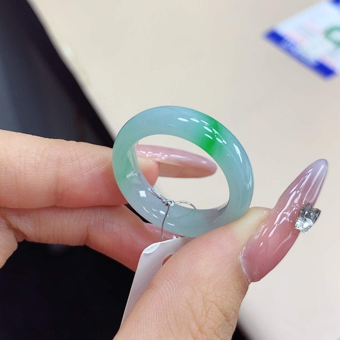 翡翠未镶嵌戒指21号