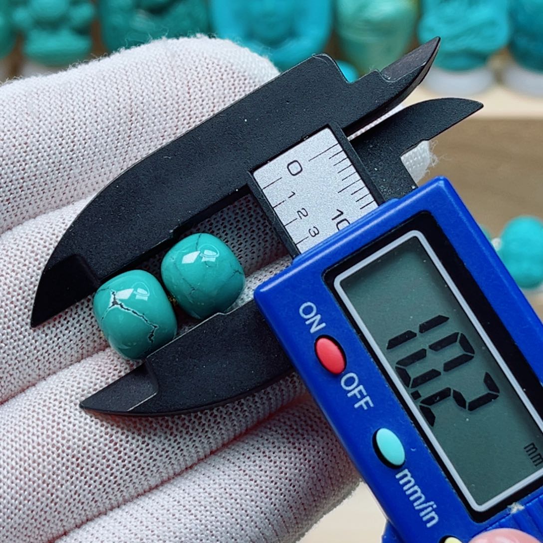 未镶嵌绿松石对珠老型