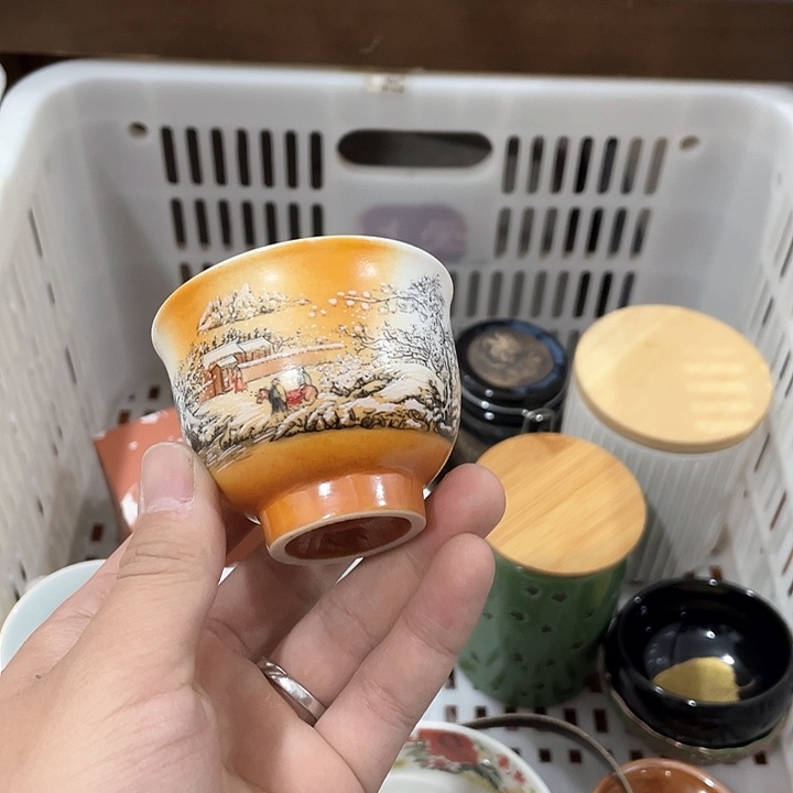 陶瓷茶具全部清清完回家过年