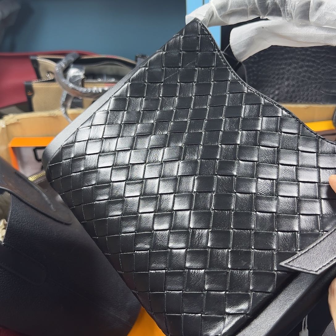 黄牛皮（革）头层牛皮山羊皮（革）