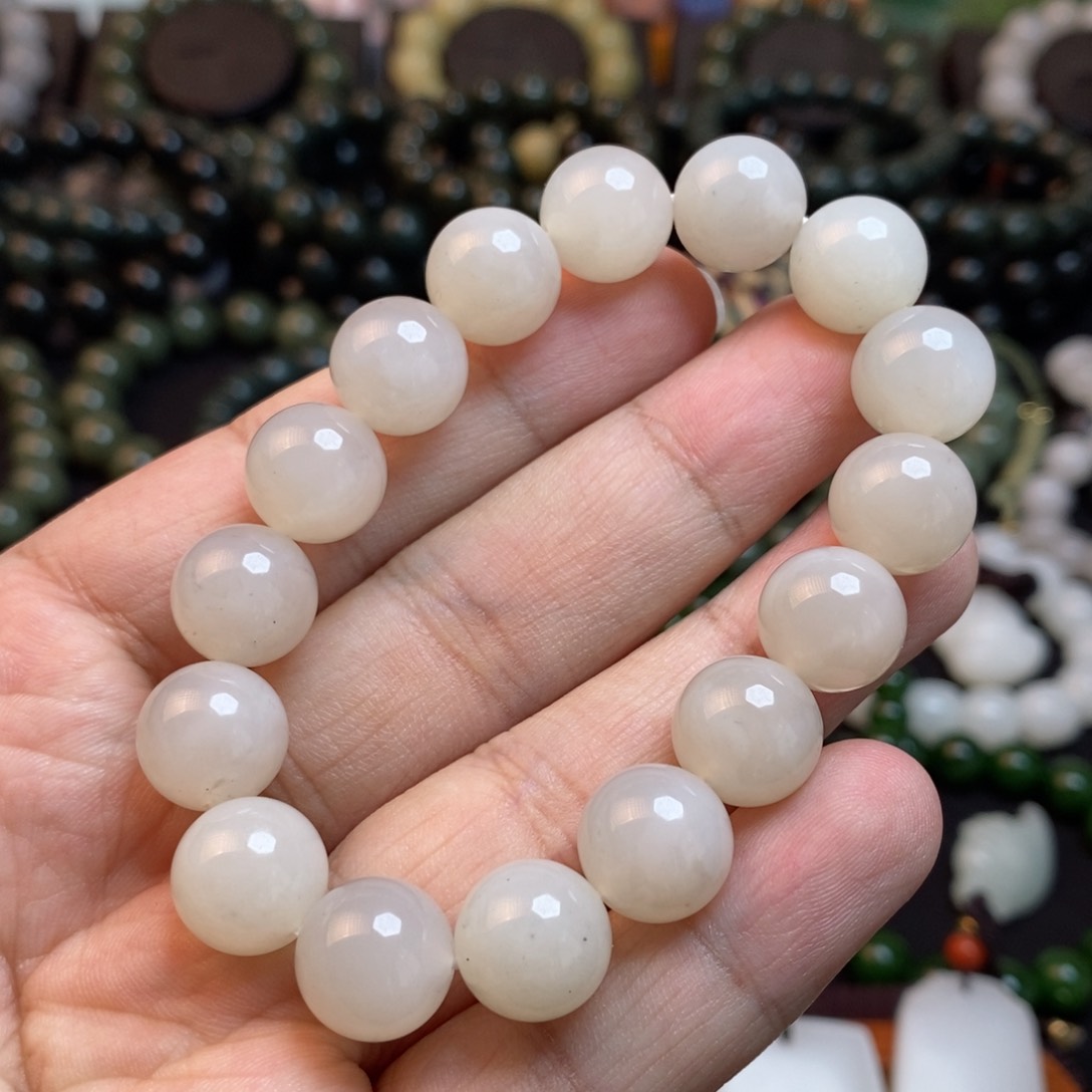 和田玉手串未镶嵌