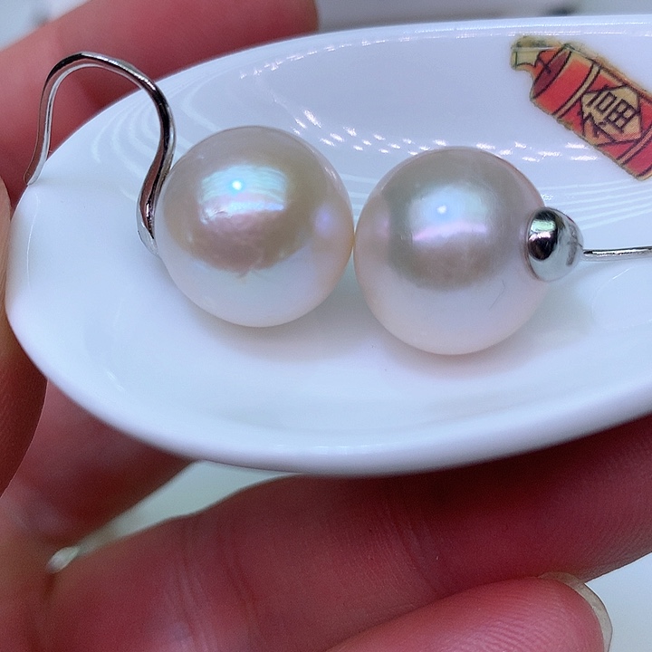 银S925镶嵌耳饰淡水珍珠