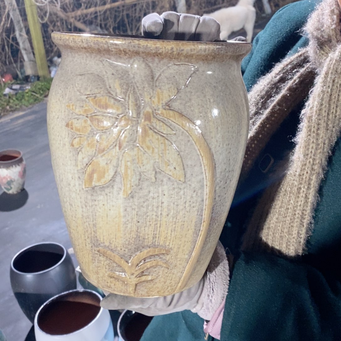 红陶口20高25～～～