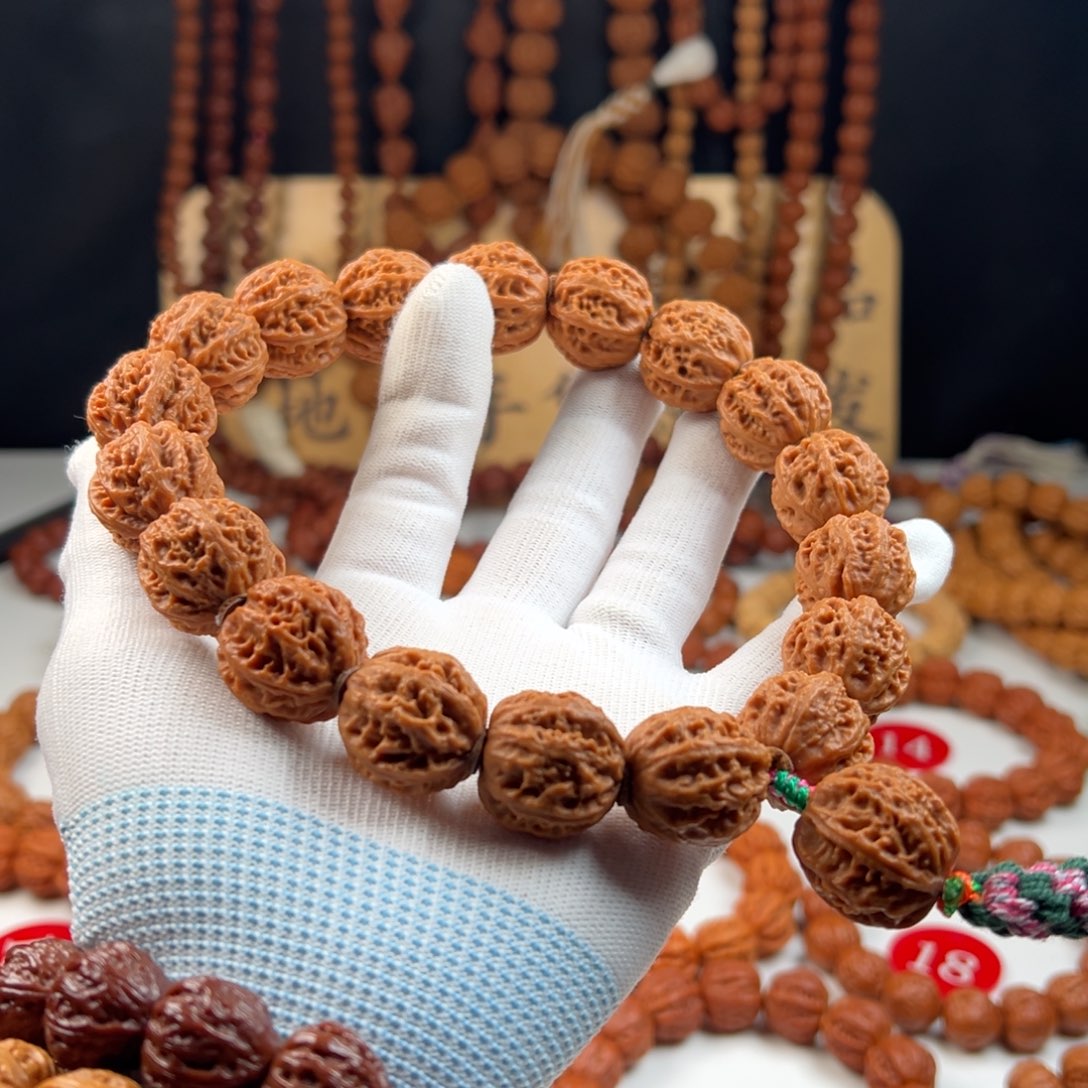 文玩核桃吊坠小核桃3