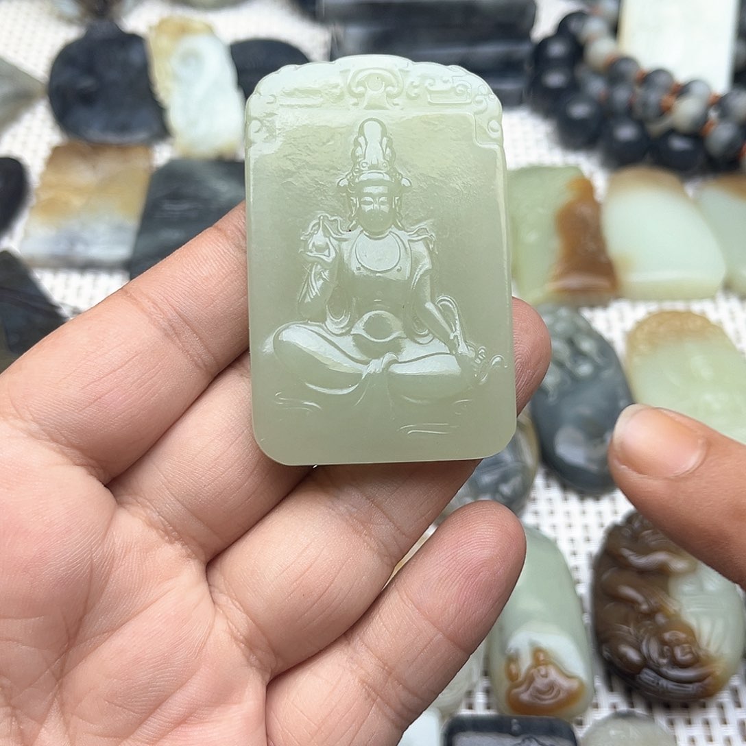 和田玉挂件未镶嵌