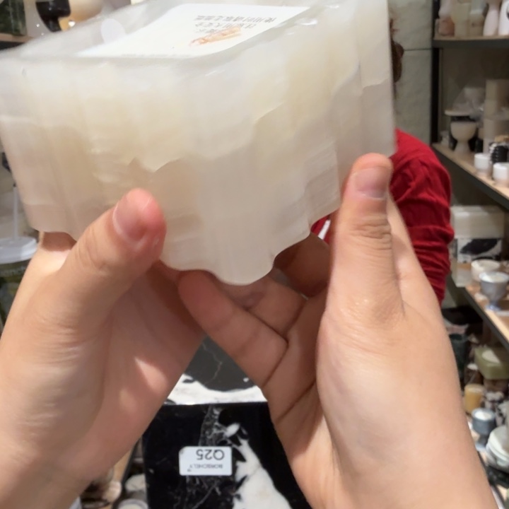 大理石R90。 两个亿。磕。