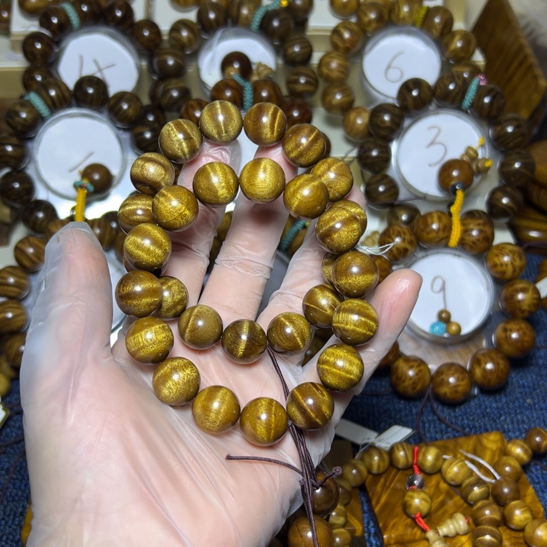 金丝楠手串/手链刘****社1.5