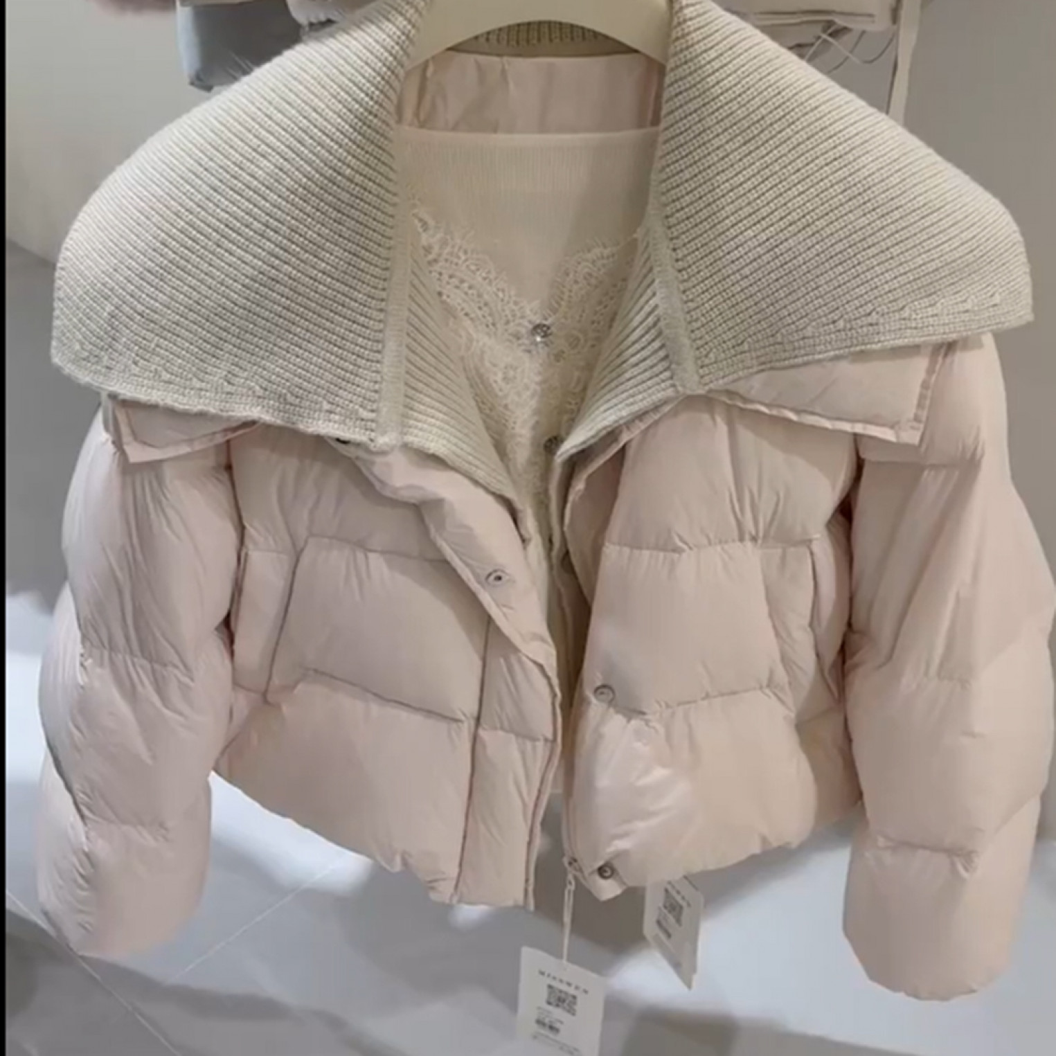 韩系减龄针织拼接大翻领粉色羽绒服女冬2025新款保暖外套面包服