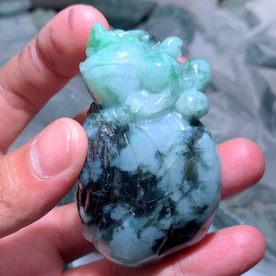 翡翠未镶嵌颈饰保真天然a货翡翠