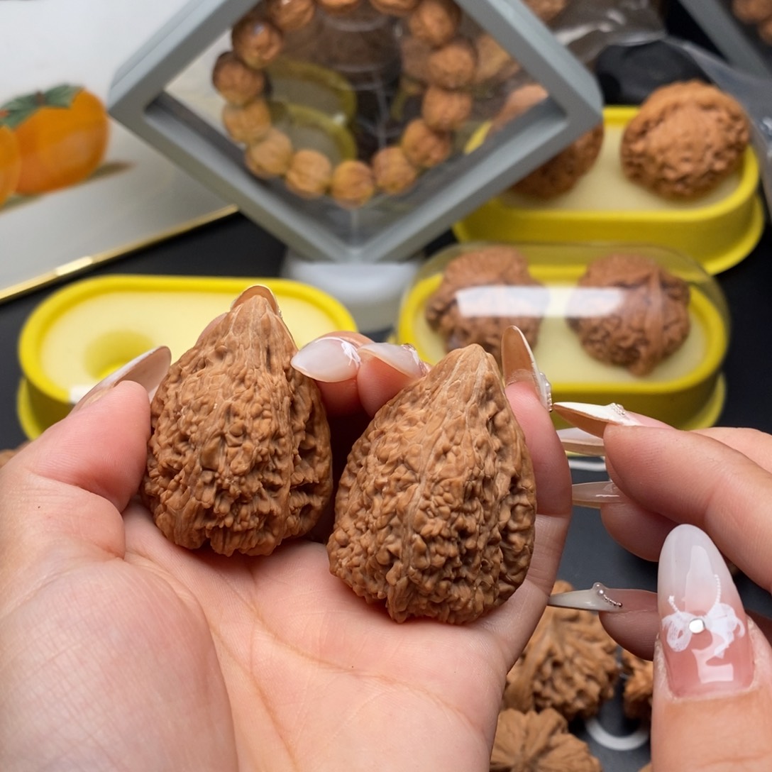 文玩核桃把件最**仰塔尖34