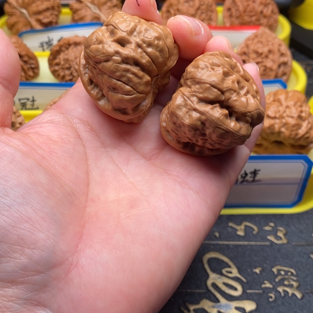 一***烟文玩核桃吊坠蛤蟆头