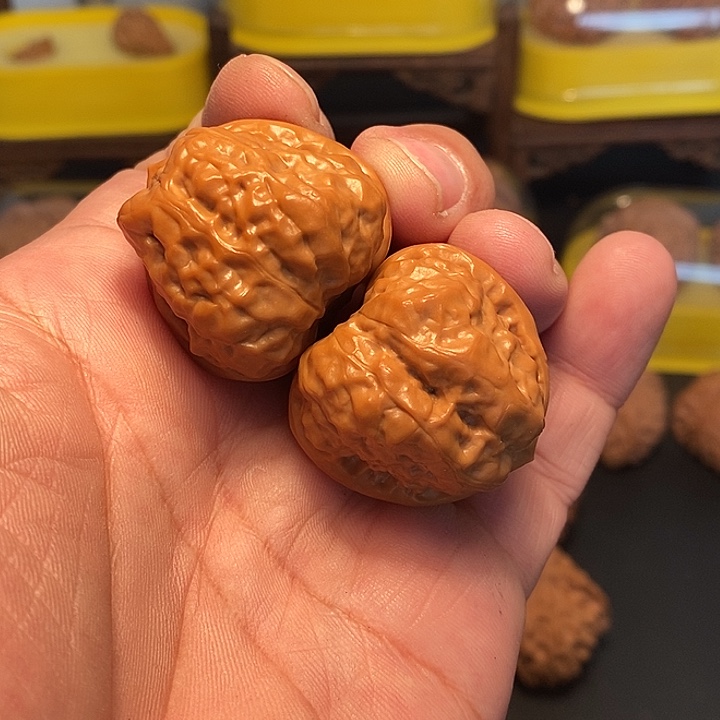 平***心文玩核桃吊坠34.5尺，蛤蟆头