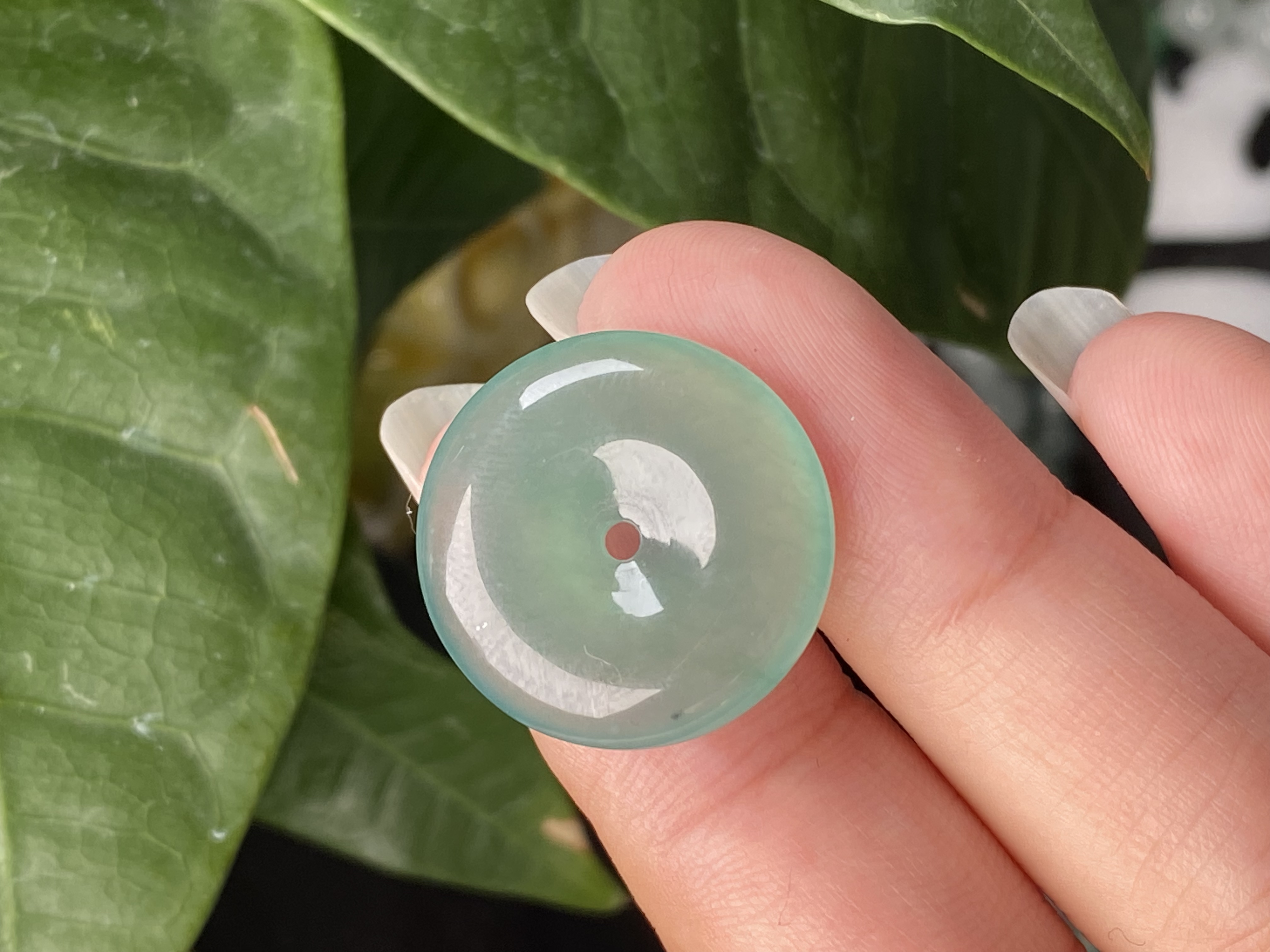 纯天然翡翠A货湖水绿底平安扣 尺寸19.9-4.3