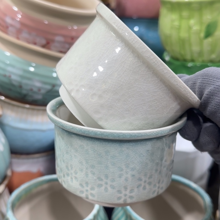 凑9块包邮，有孔，陶瓷花盆