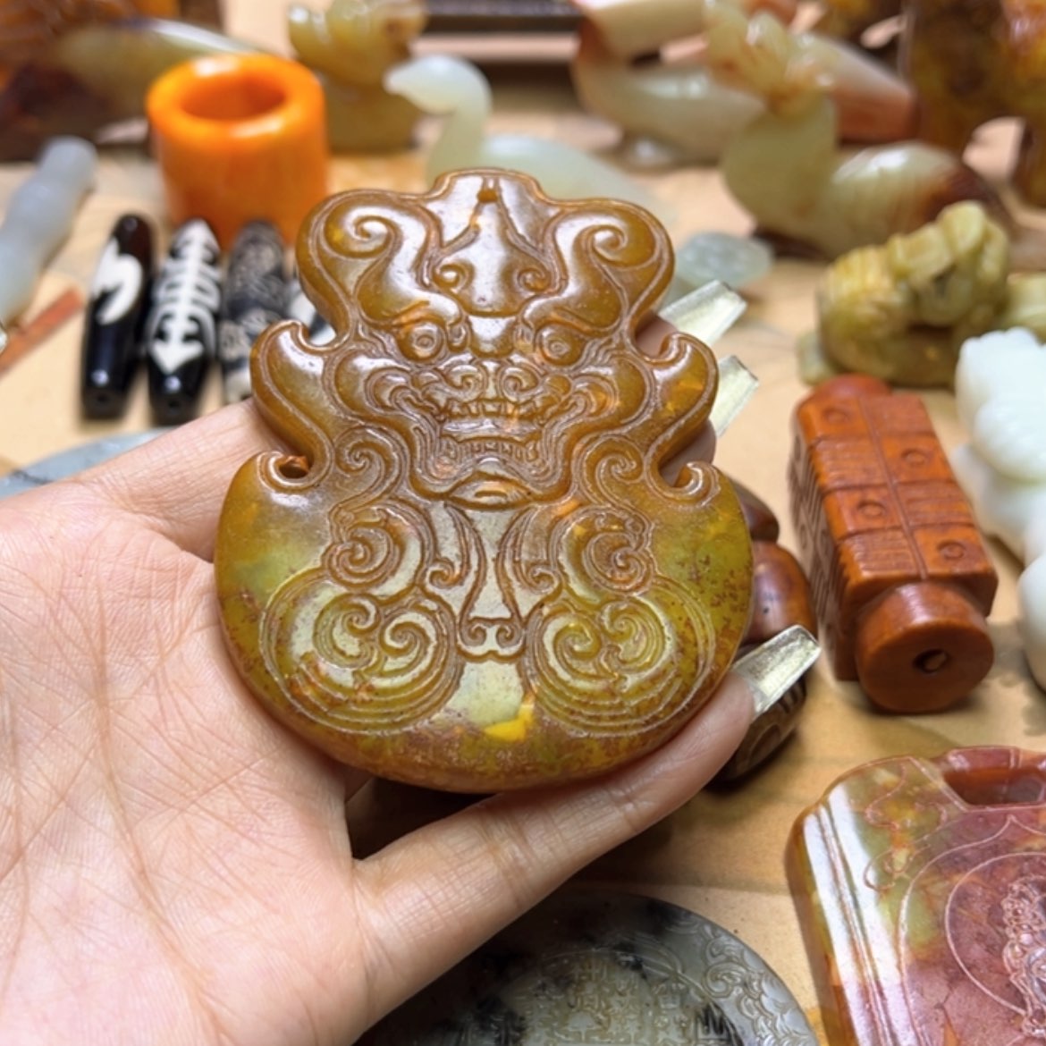 【闪购商品】蛇纹石玉颈饰未镶嵌