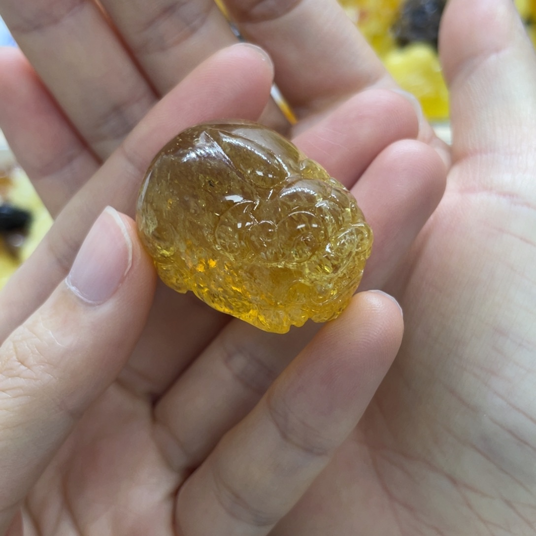 琥珀未镶嵌裸石天然琥珀
