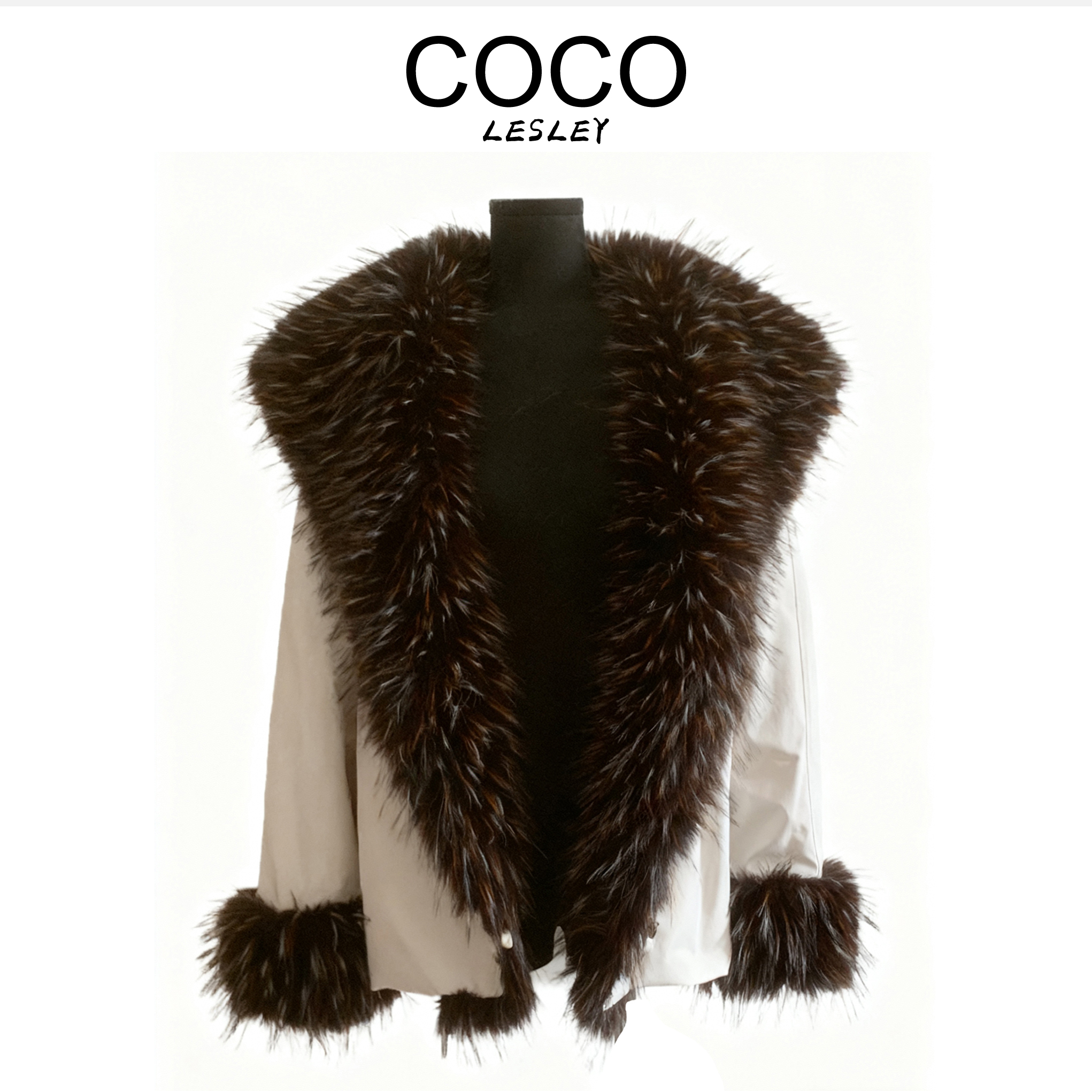 【COCO LESELY】2025秋冬新款短款貉毛休闲时尚毛领长款外套2582