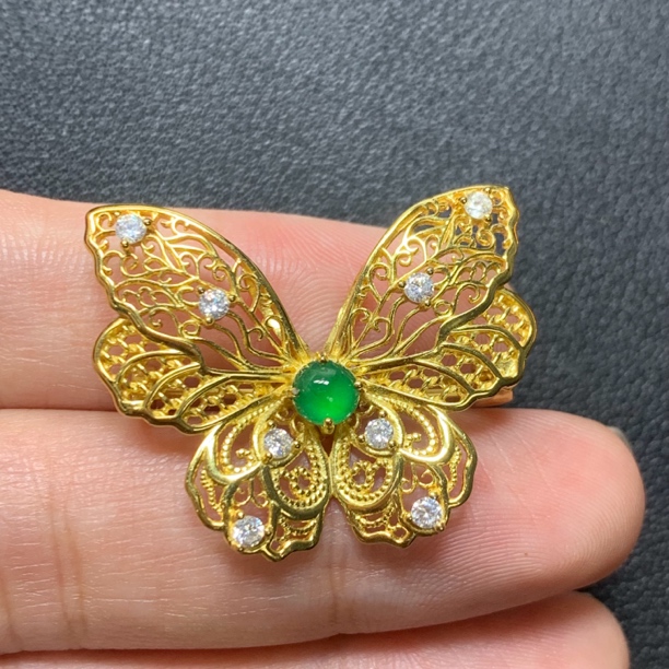 天然翡翠阳绿胸针毛衣链S925银蝴蝶吊坠两用镶嵌复古高档时尚轻奢