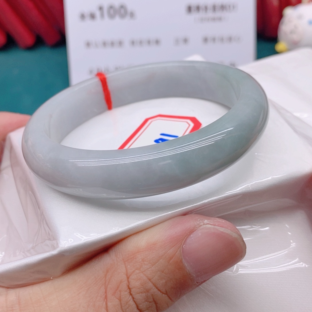 翡翠手镯未镶嵌小*91111111111