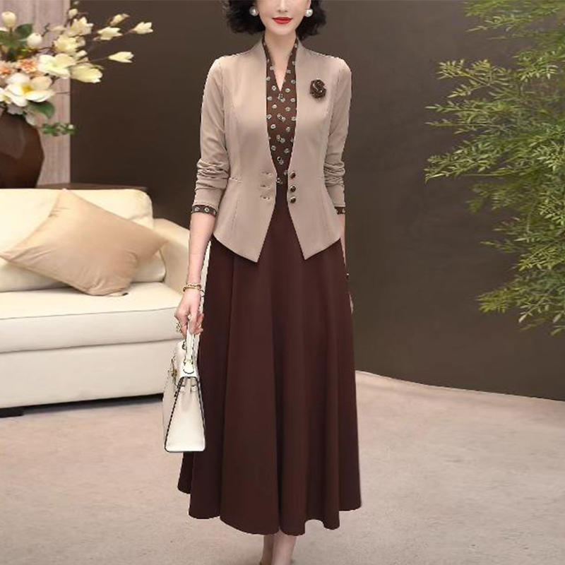 两件套连衣裙女2025春秋新款高级感喜婆婆婚宴广州十三行套装裙子