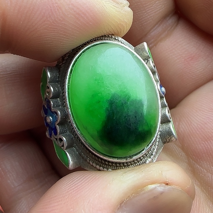 君***子白玉菩提吊坠精品