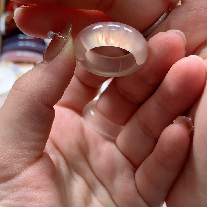 玛瑙/玉髓手镯未镶嵌人**意