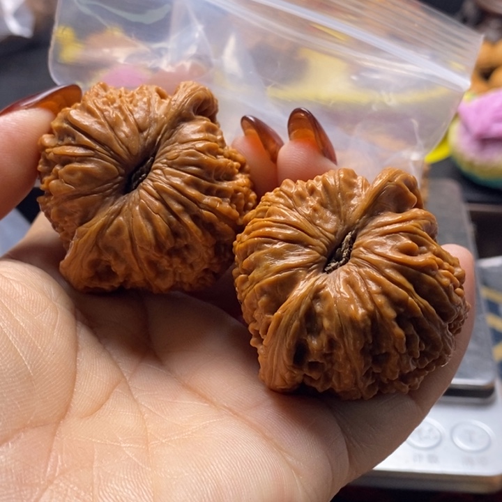 亚***Y吊坠文玩核桃铁锤