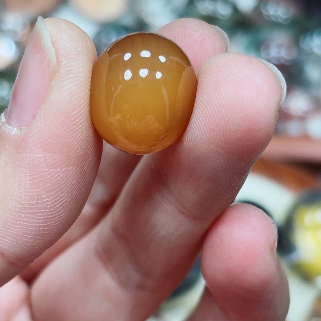 颈饰水晶未镶嵌水晶