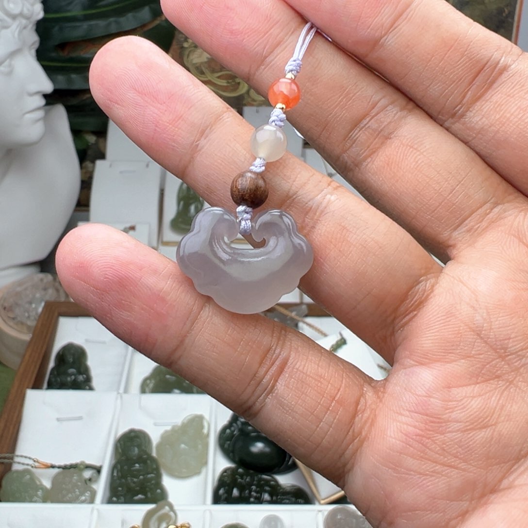 和田玉吊坠(不含链)未镶嵌二**?锁