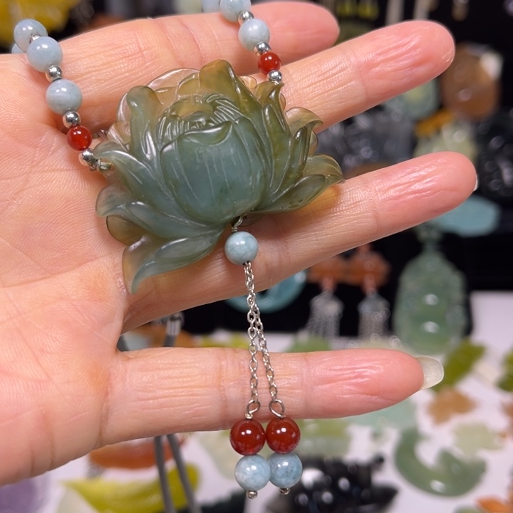 蛇纹石玉未镶嵌吊坠(赠链)