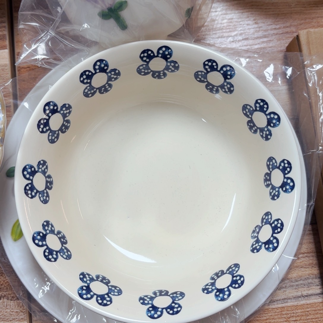 白瓷大兰朵六寸酸奶碗
