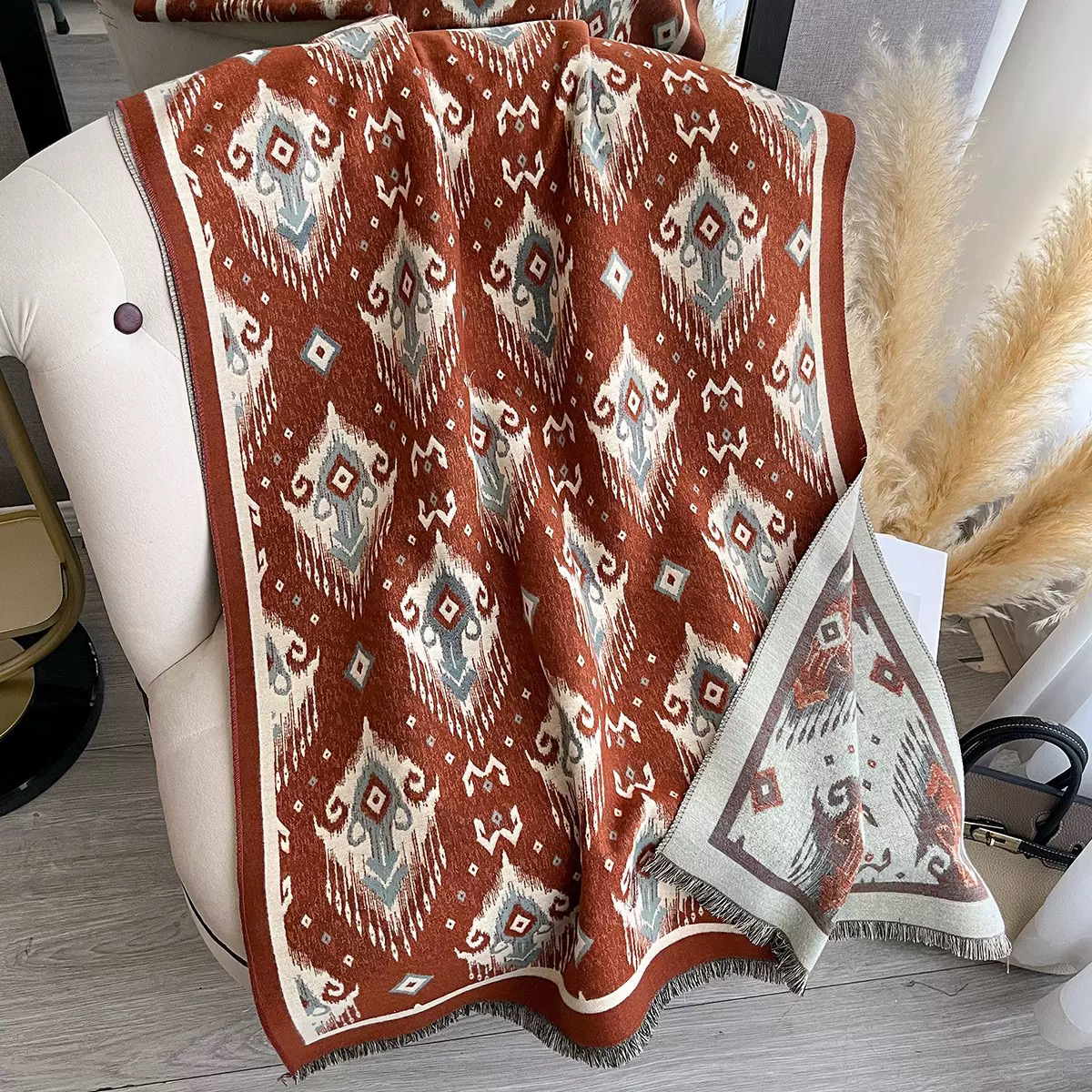 加厚款民族风atlas新款花型时尚百搭保暖围巾披肩小atlas花