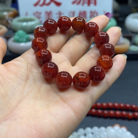 未镶嵌手镯石英质玉