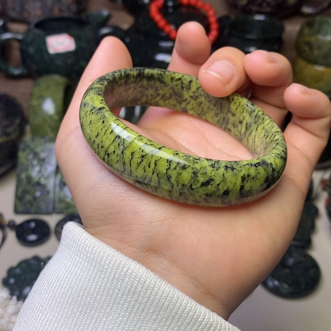 蛇纹石玉手链未镶嵌