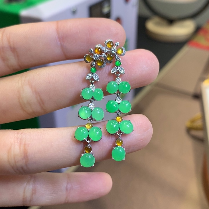 翡翠18K金镶嵌颈饰翡翠