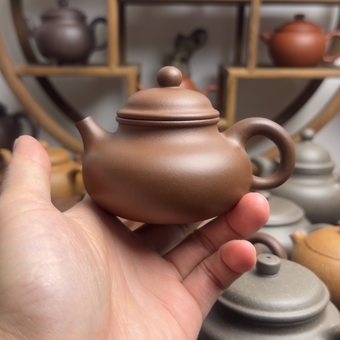 椰***）紫砂茶壶梨形定制150cc老宕口黄金段