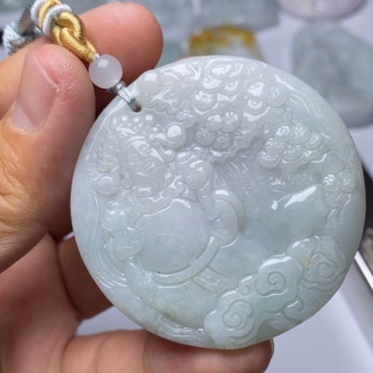 翡翠未镶嵌颈饰翡翠