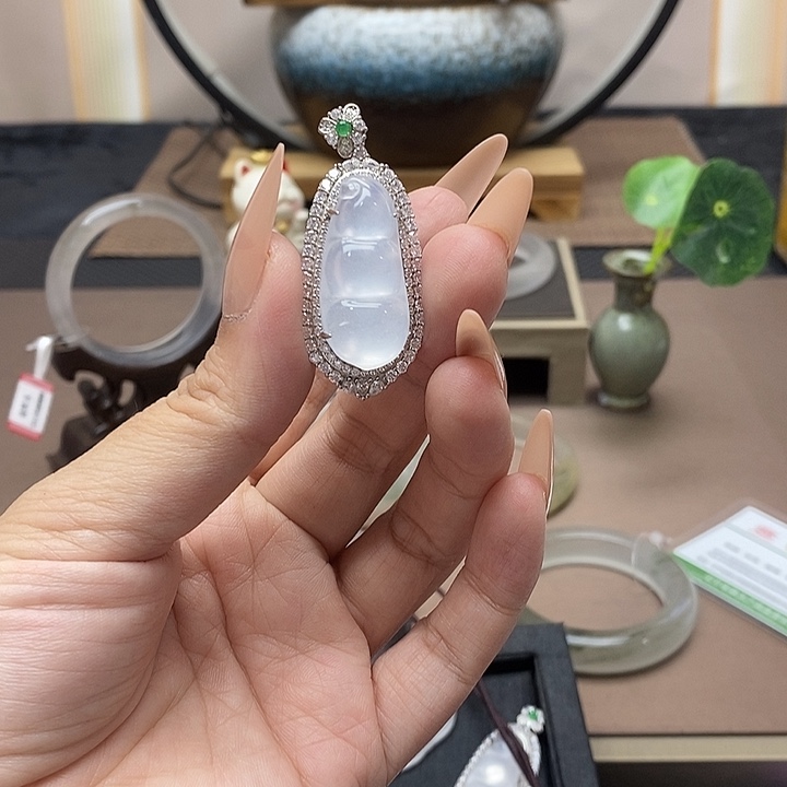 石英质玉银S925镶嵌颈饰