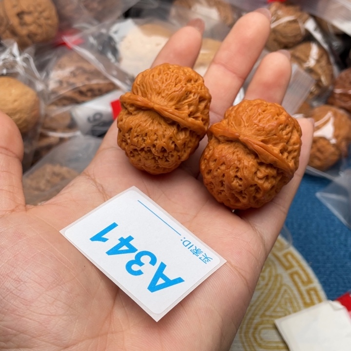 文玩核桃吊坠核桃