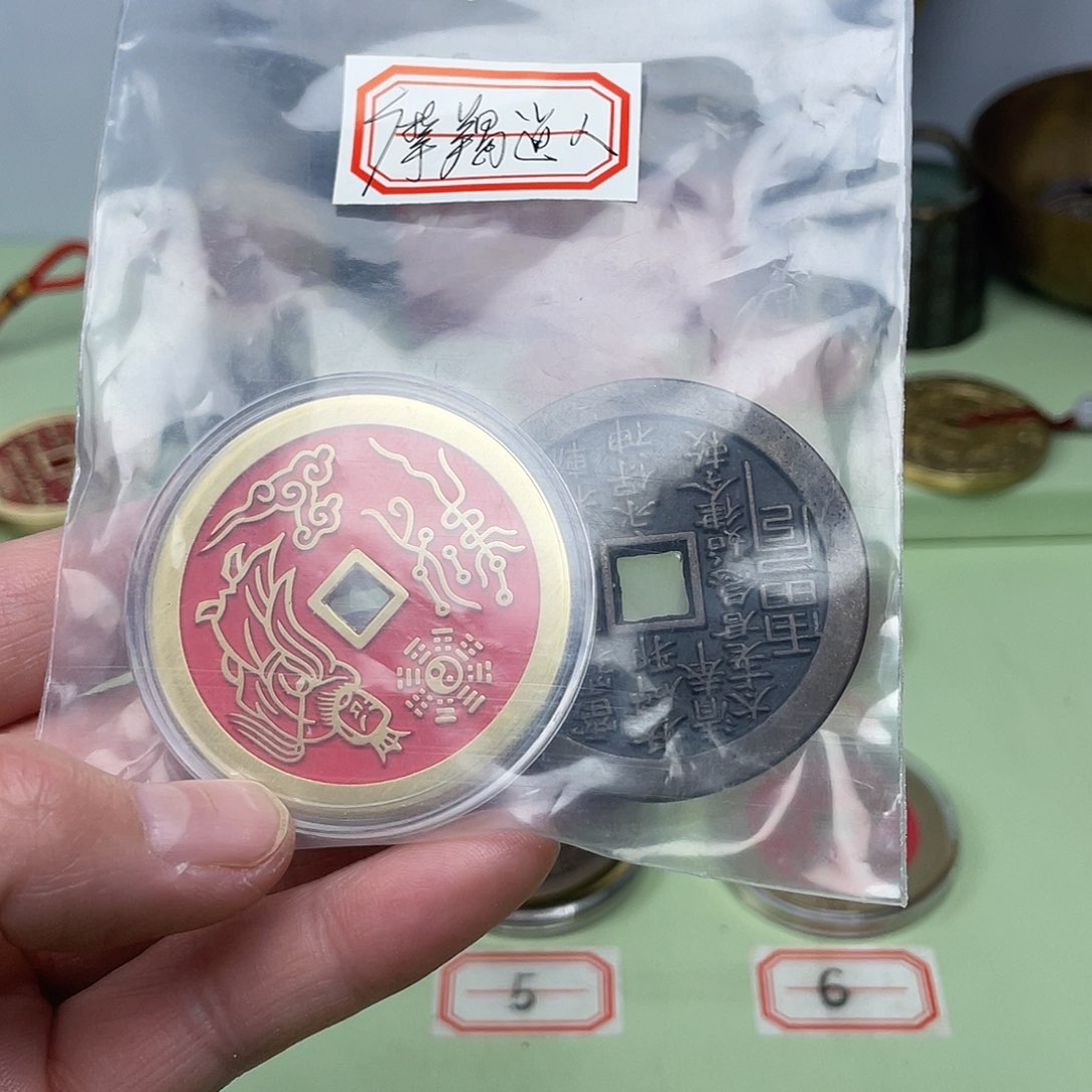 铜摩**人一物一拍，现场下单