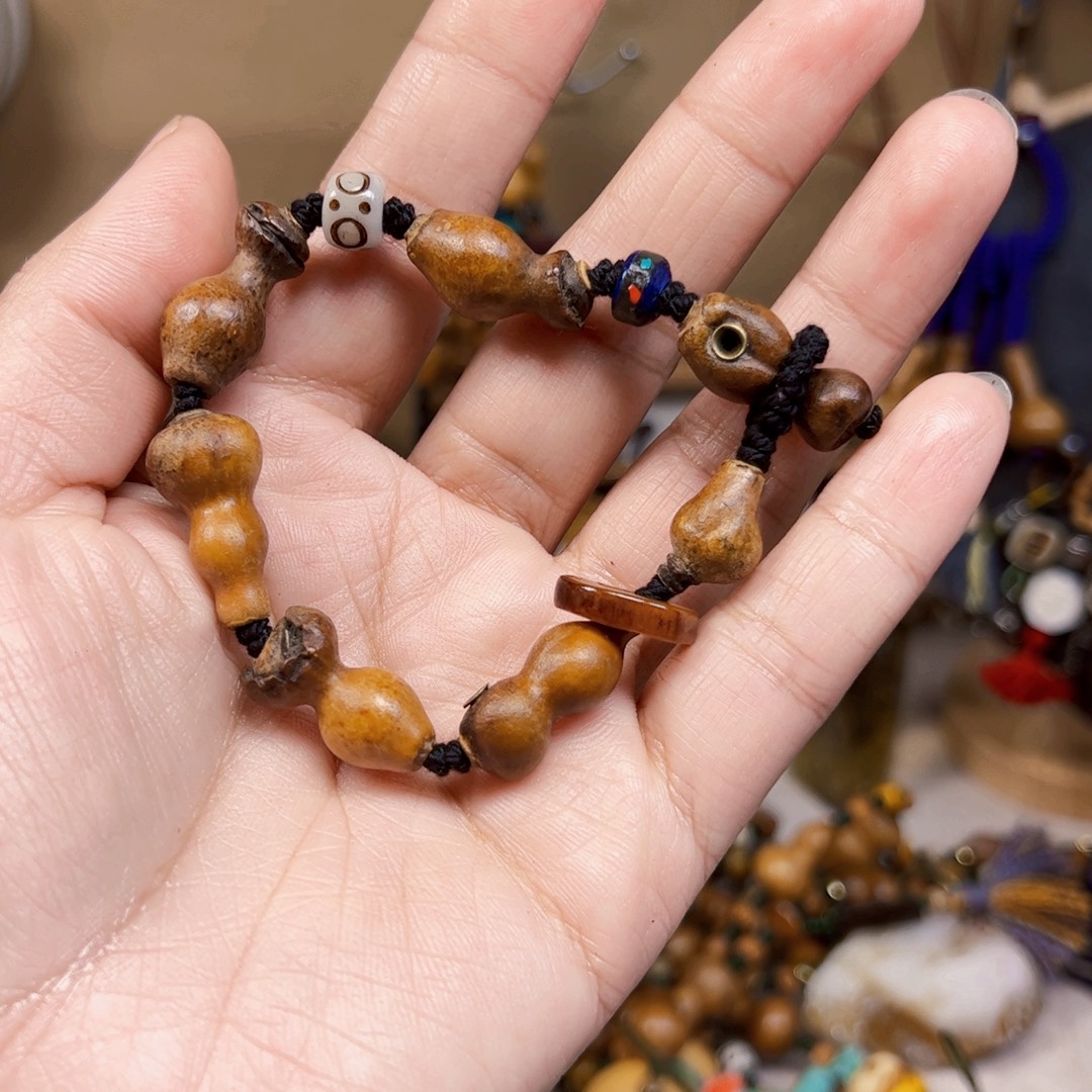 彼***花大叶紫檀（黑酸枝木类）