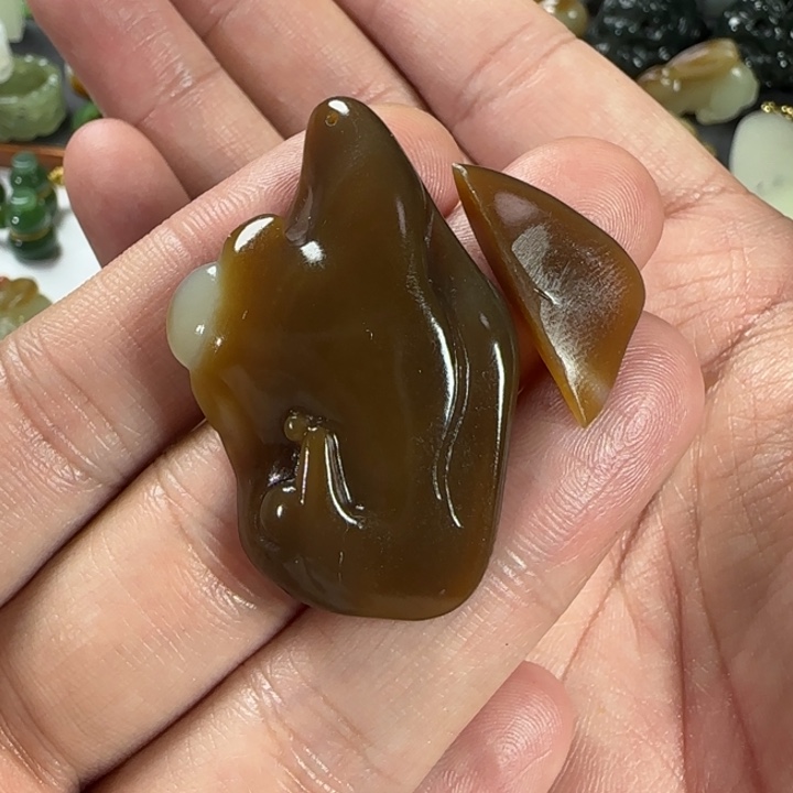 二***月和田玉未镶嵌颈饰拍8单有效单拍无效