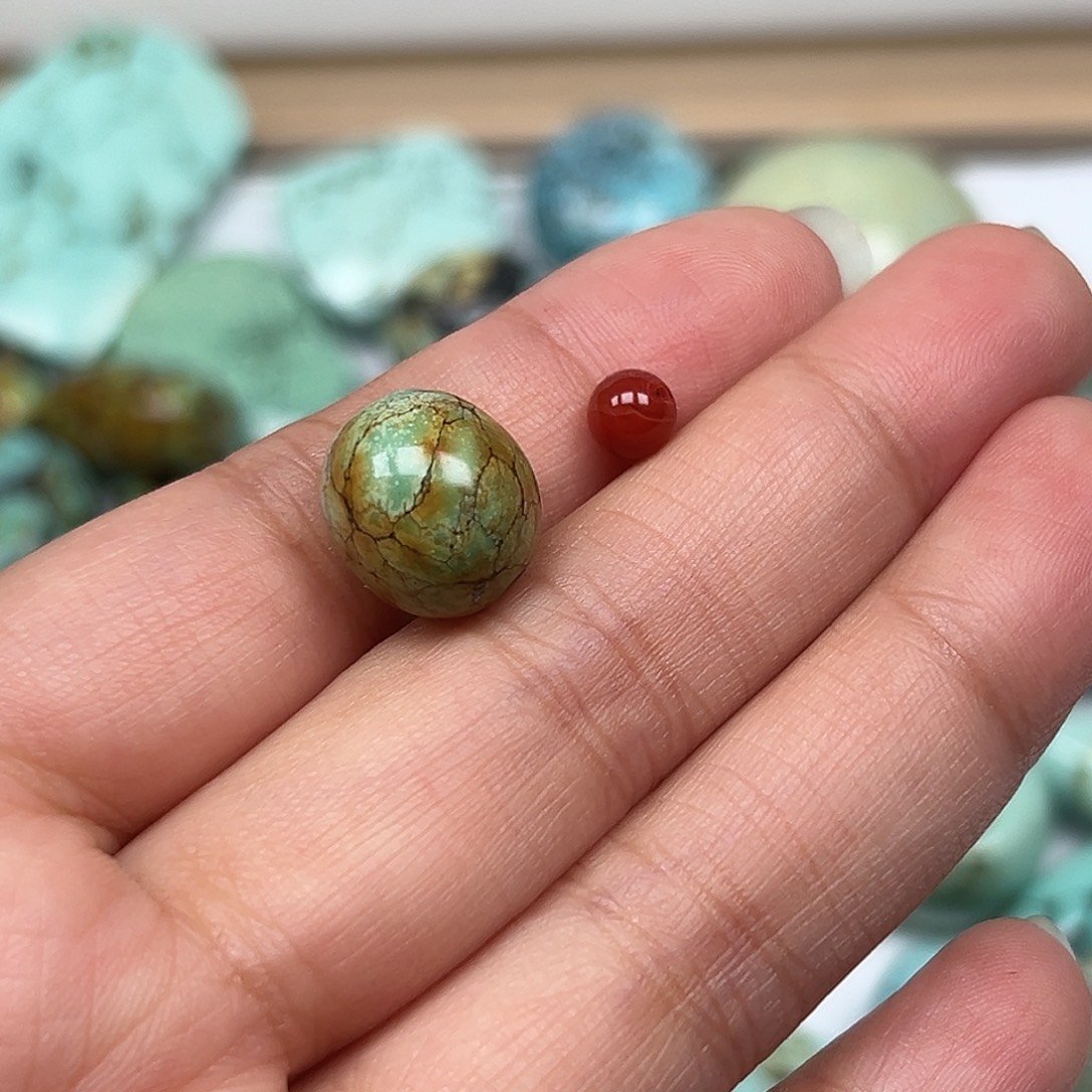 海****南红玛瑙未镶嵌珠宝奇石