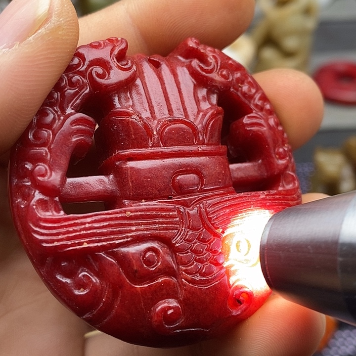 未镶嵌蛇纹石玉颈饰