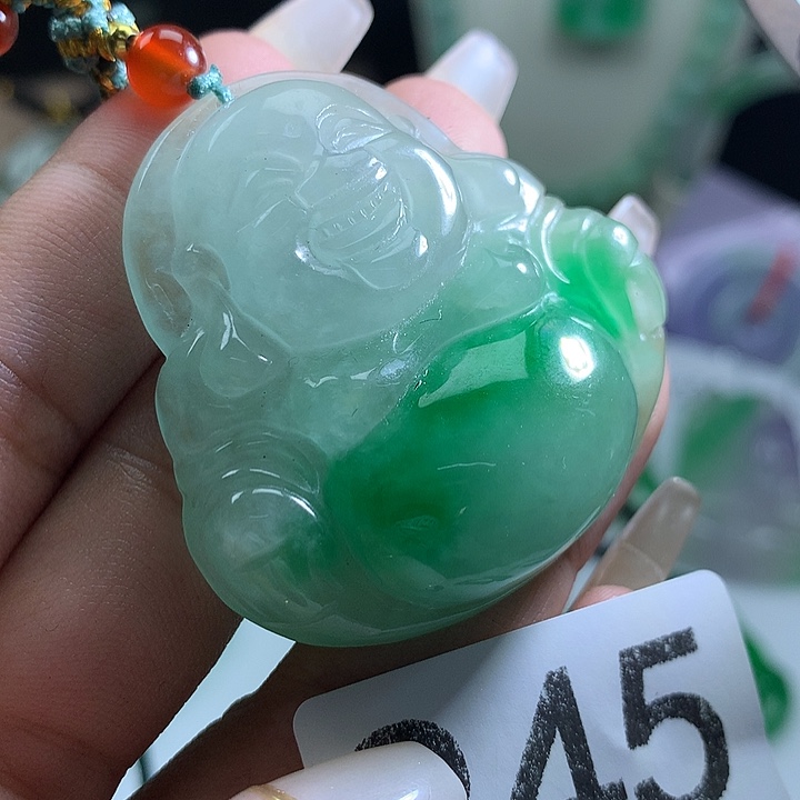 翡翠未镶嵌吊坠(赠链)翡翠